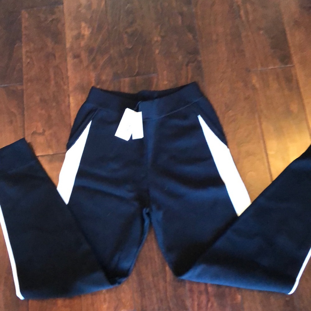 Black and white athleisure pants